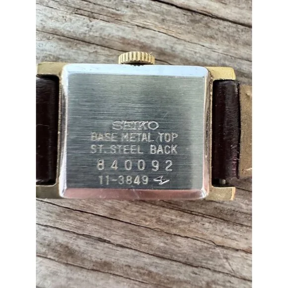Seiko Quartz Rectangular Ladies Watch Brown Leather Strap Runs New Battery - Picture 4 of 8